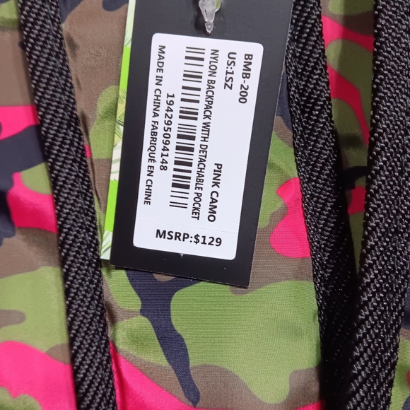 NWT Badgley Mischka pink camo backpack w/ detachable front pocket - Picture 6 of 6